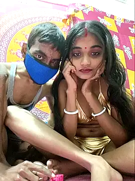 Hotbhabhi85 naked in live sex video chat