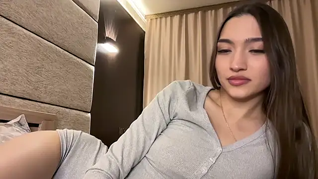 MilenaMilven naked in live sex video chat