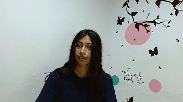 Sophie_Swee naked in live sex video chat