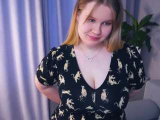 SunnivaCawthorne on webcam for live free nude chat now