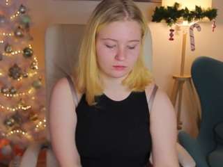 Vanilla-Sunshine on webcam for live free nude chat now
