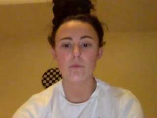 VixXenn97 on webcam for live free nude chat now