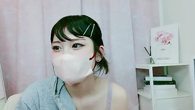 YUIKA_ch naked in live sex video chat