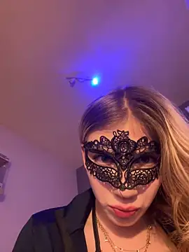 angeleyezlolita naked in live sex video chat