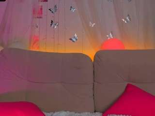 ChelsyBerry on webcam for live free nude chat now