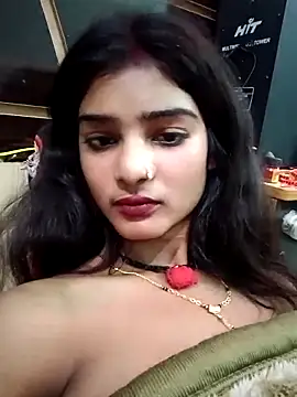 dakotaler naked in live sex video chat