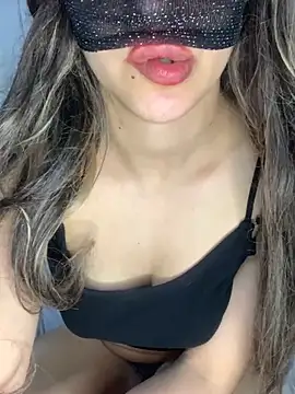 Devadeva5 naked in live sex video chat