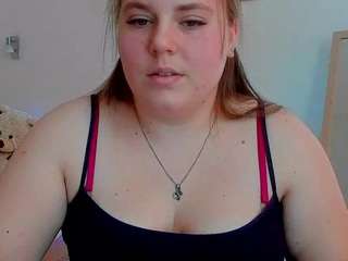 liellia on webcam for live free nude chat now