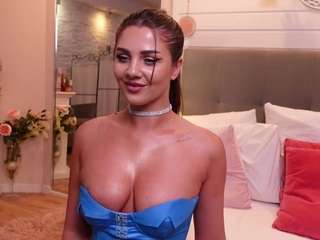 LinaReese on webcam for live free nude chat now