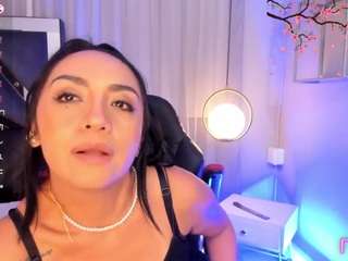 MAGIC-AURORAA on webcam for live free nude chat now