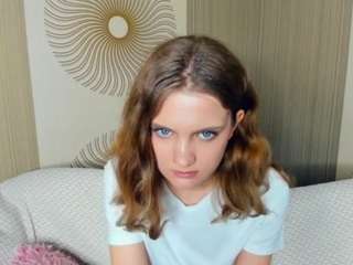 MayCurvey on webcam for live free nude chat now
