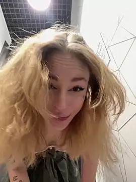 Naomi__Mi naked in live sex video chat