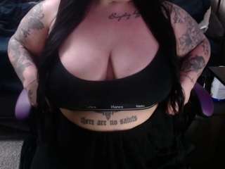 xorileyschembri on webcam for live free nude chat now