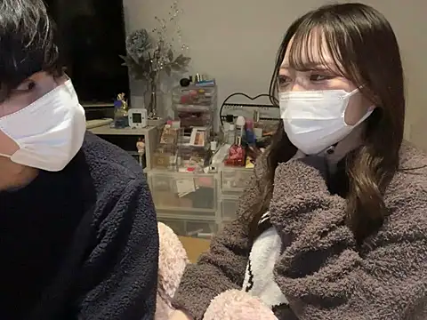 yuura_yura naked in live sex video chat