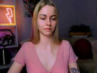 alison-cool on webcam for live free nude chat now