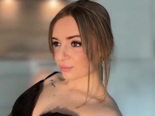 AVAdream on webcam for live free nude chat now