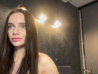 BunnyBella on webcam for live free nude chat now