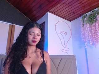 Cattleya Gil on webcam for live free nude chat now