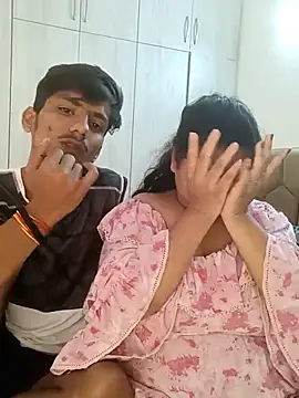 COUPLE-LUST naked in live sex video chat