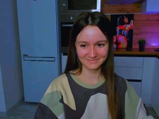 Elleen on webcam for live free nude chat now
