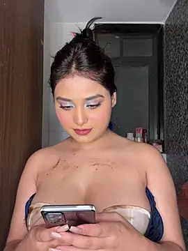 Evequinn naked in live sex video chat