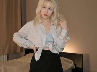 GladysClem on webcam for live free nude chat now