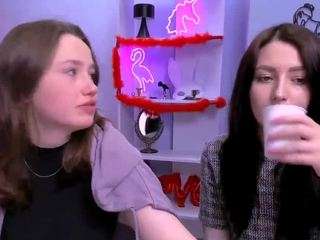 helli-belli on webcam for live free nude chat now