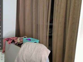 Kimmberrr on webcam for live free nude chat now