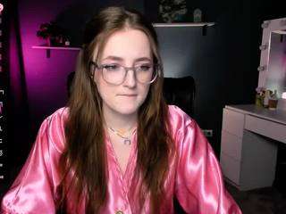lissy-star on webcam for live free nude chat now