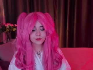 LorraineHall on webcam for live free nude chat now