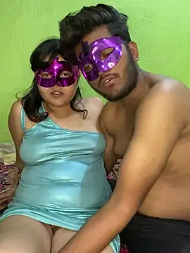 Loveandjoy naked in live sex video chat