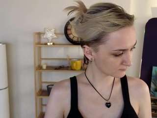 OdeliaBoon on webcam for live free nude chat now