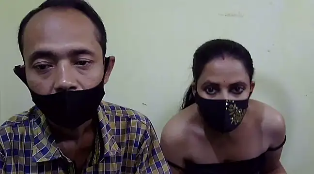 Pramila_Manish naked in live sex video chat