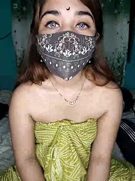 Priyanka-1 naked in live sex video chat