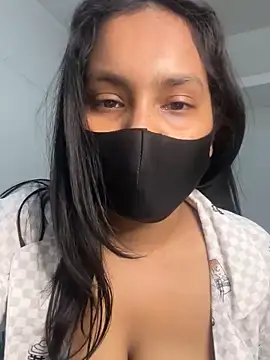 Roshini_Walia naked in live sex video chat