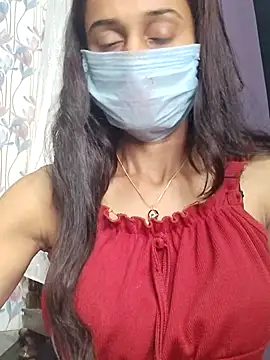 Saharaa naked in live sex video chat