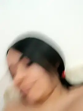 Zaragarciia98 naked in live sex video chat