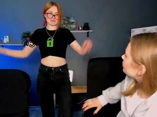 amelia-shiny on webcam for live free nude chat now