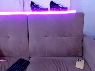 AuroraCou on webcam for live free nude chat now