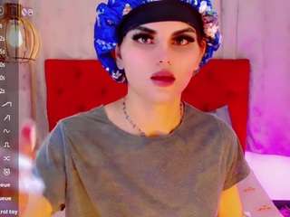 chloe-hot-xxx on webcam for live free nude chat now