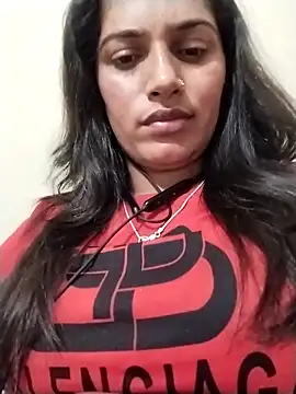 CUTETANIYA naked in live sex video chat