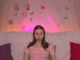 LilyBarbie on webcam for live free nude chat now