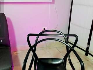 Luna Ember on webcam for live free nude chat now