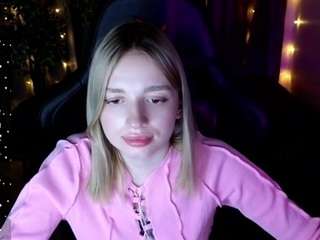 MarciaDunn on webcam for live free nude chat now