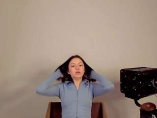 MoiraBrabson on webcam for live free nude chat now