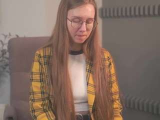 OdiliaGee on webcam for live free nude chat now