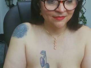 Salmamilf on webcam for live free nude chat now
