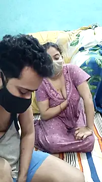 Sexi-rimi-bhabhi naked in live sex video chat