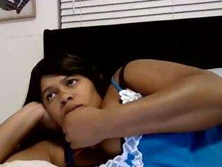 Talulah Bond on webcam for live free nude chat now