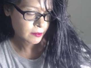 TaylorLove69 on webcam for live free nude chat now